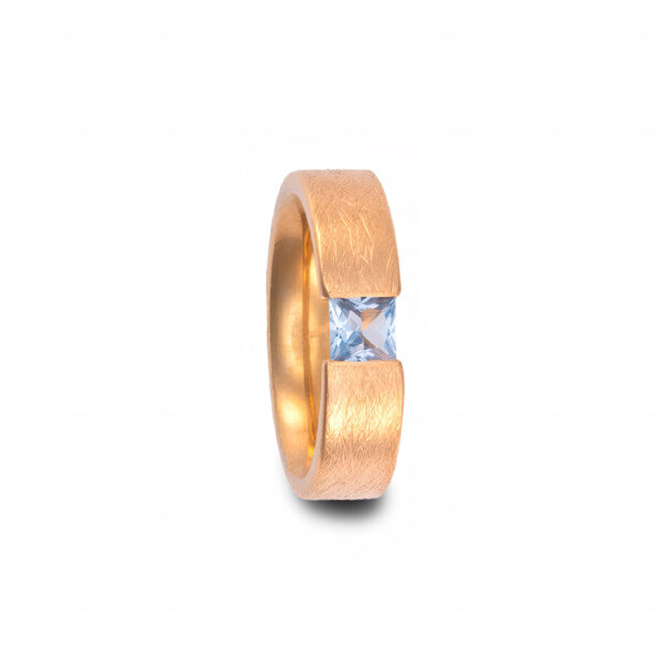 Anillo Sonia acero chapado en oro