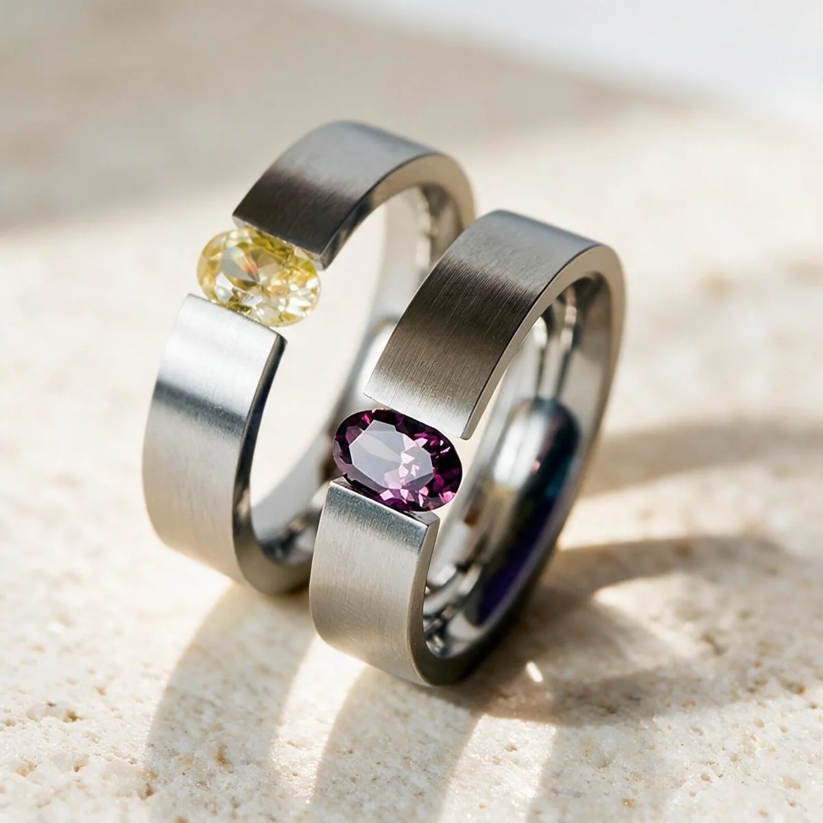 Anillo acero circonita Rosario — anillo de acero para mujer, hecho a mano en el taller de Barcelona (vista 4)